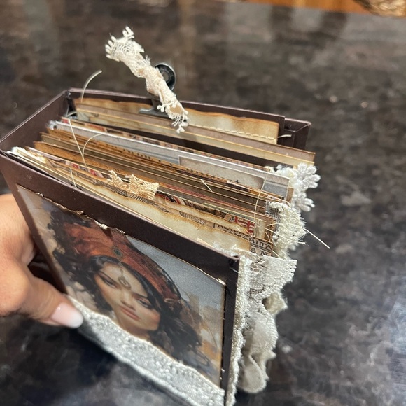 Mini junk journal - Picture 2 of 13